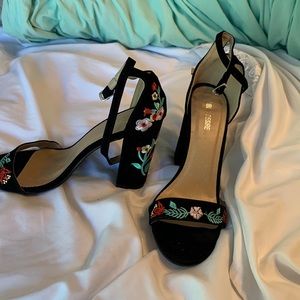 Black embroidered heels